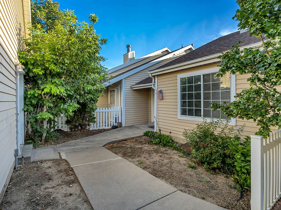 1st image of 3268 Plum Tree Ln