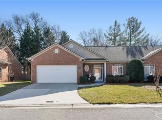 426 Northbridge Dr, High Point, NC 27265