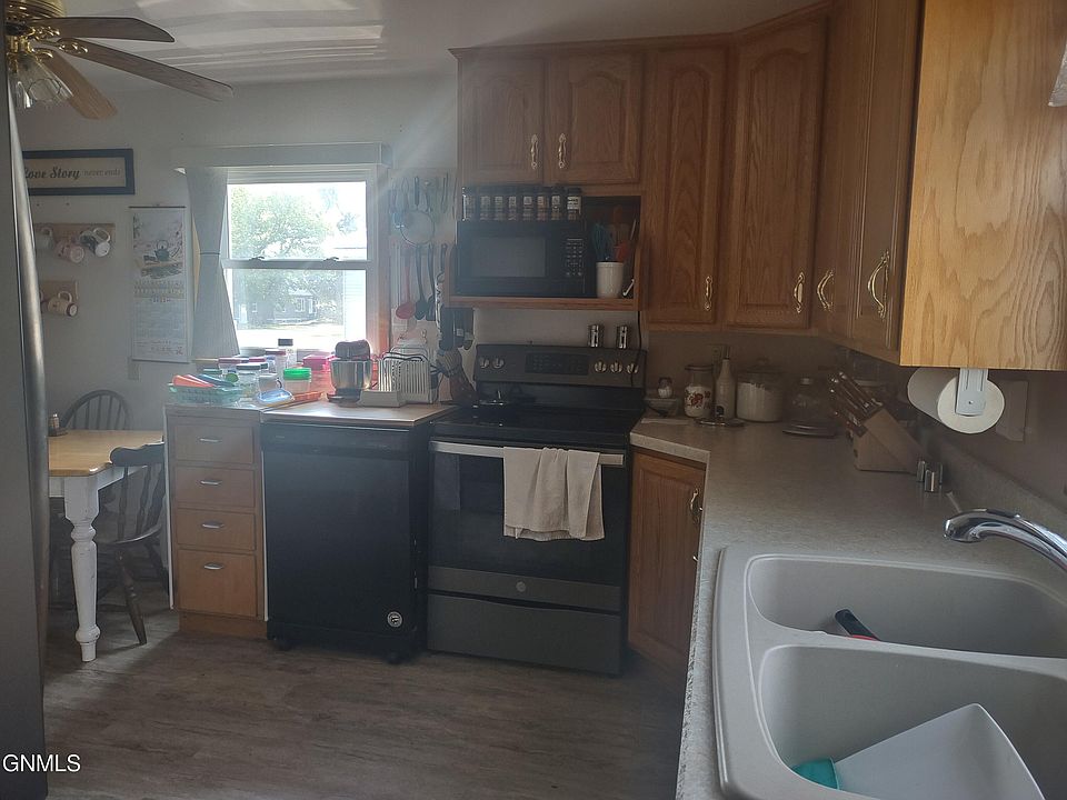 223 Helen St S, Streeter, ND 58483 Zillow