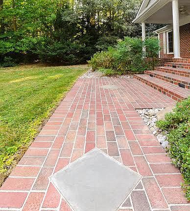 3rd image of 26601 Forest Hall Dr