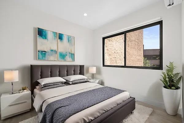 Rented by SERHANT. | media 4