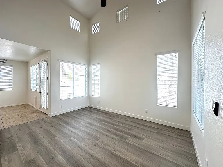 6056 Clear Sail Ct — Photo 4