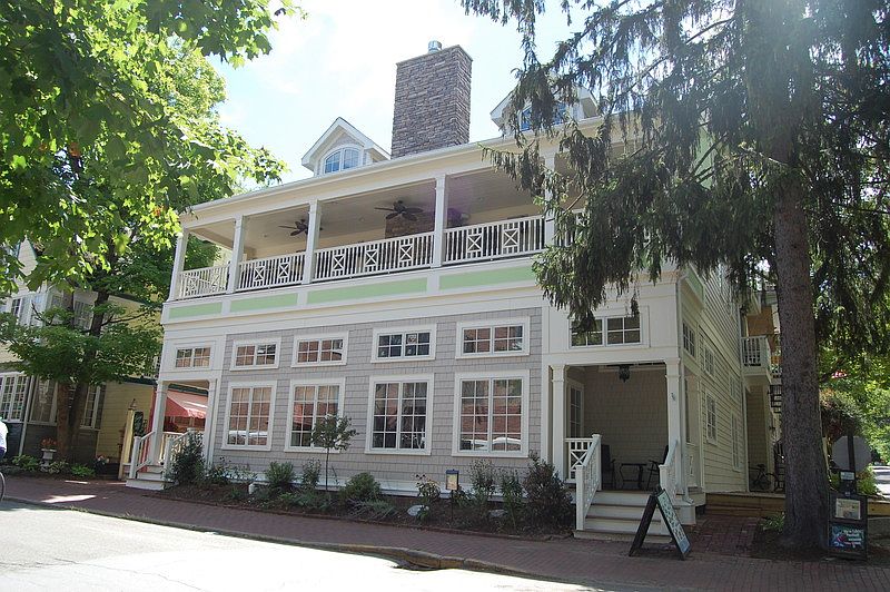 1st image of 15 Ramble Ave