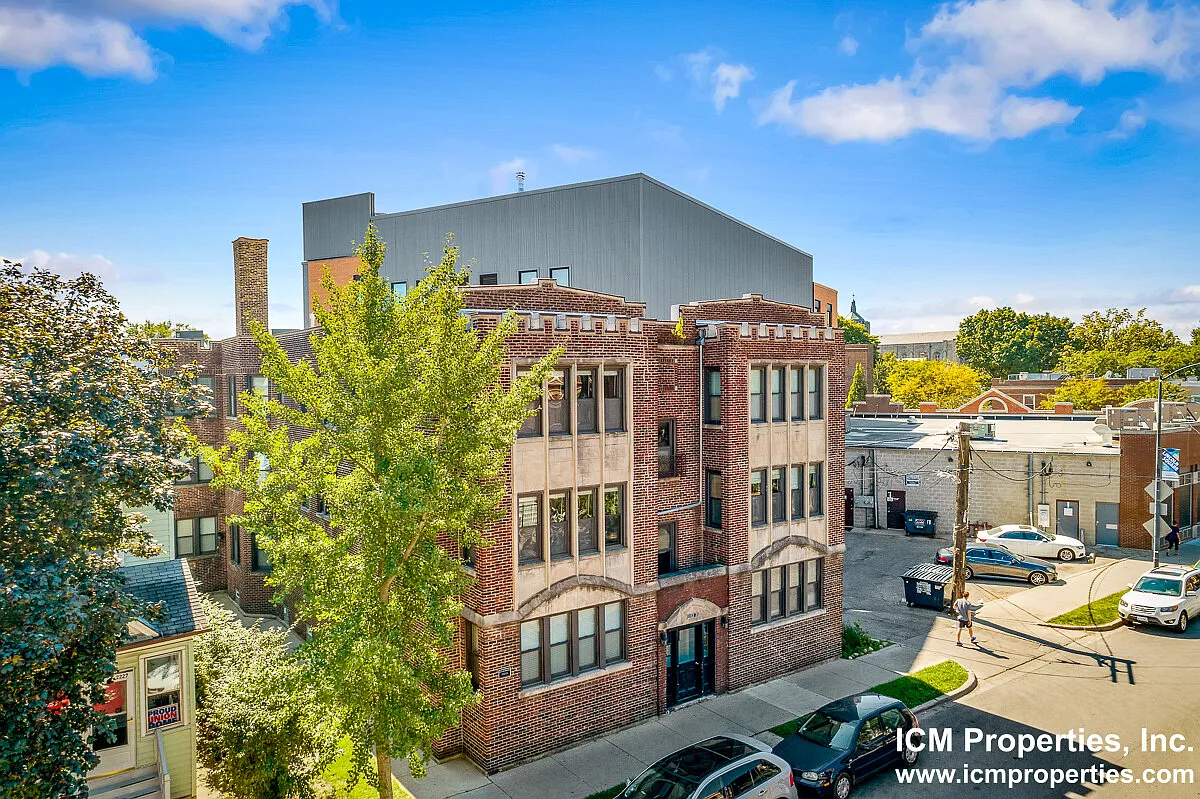 1 bed, 650 sqft, $2,170 — Photo 2