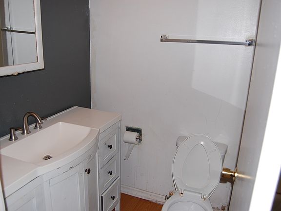 5th image of 1200 Quincy Ct #A