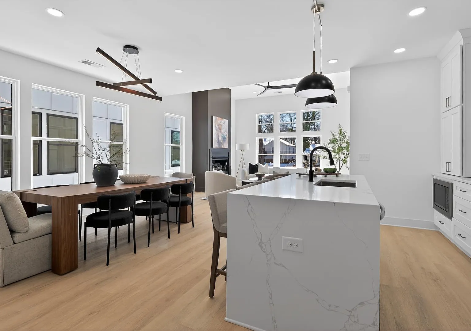 348 Potomac Ave — Photo 3