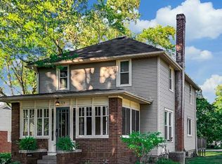 224 E Wabash Ave, Wakarusa, IN 46573