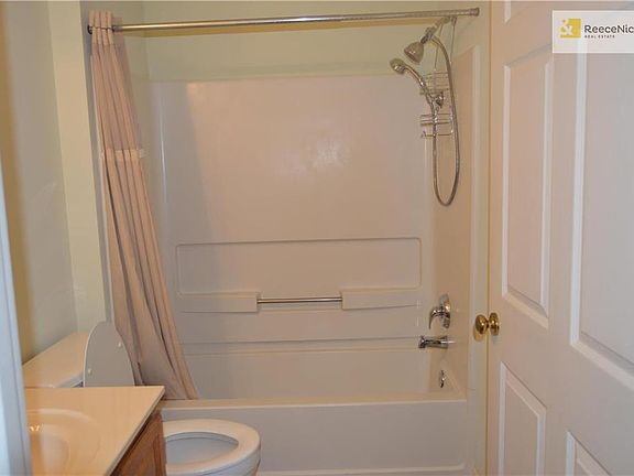 4th image of 710 E 125th St