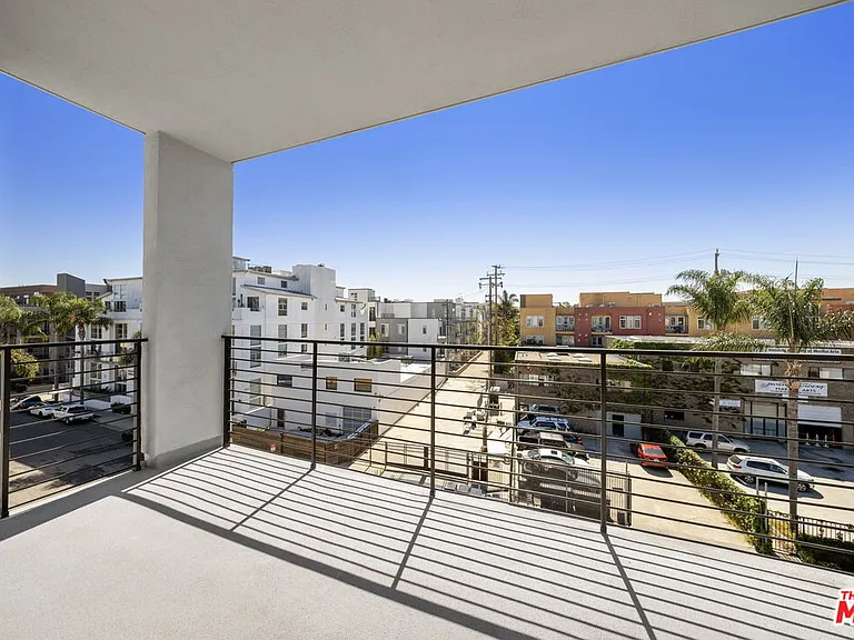 13337 Beach Ave #406 — Photo 8