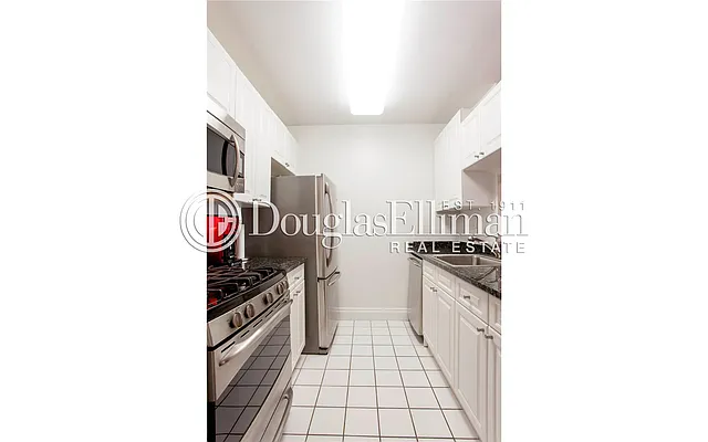 Sold by Douglas Elliman | media 19