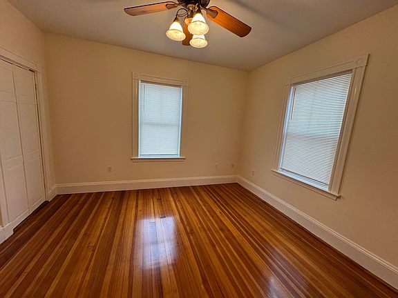 4th image of 163 Belmont St #1