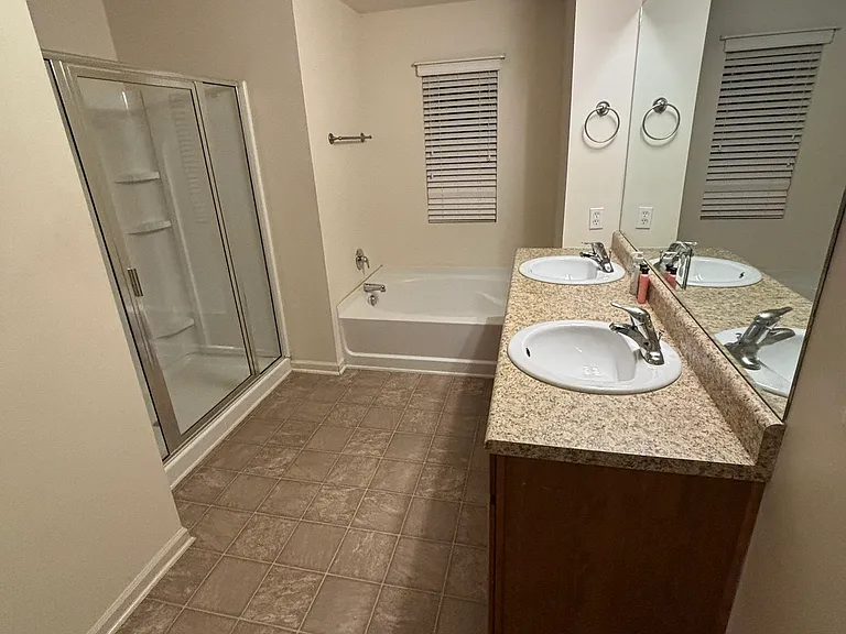 116 Oak Terrace Ln — Photo 13