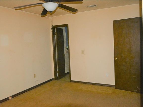 4th image of 6301 Old Cherry Dr E