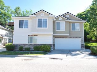 676 Plum Creek Ln, Ogden, UT 84404