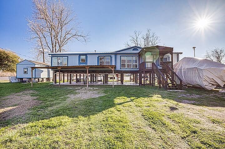 1st image of 336 River Oaks Dr