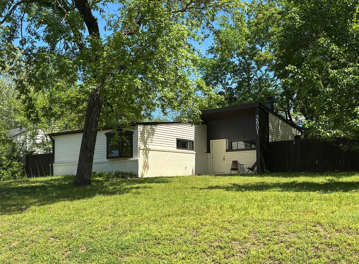 Building Photo - 2801 Circlewood Rd