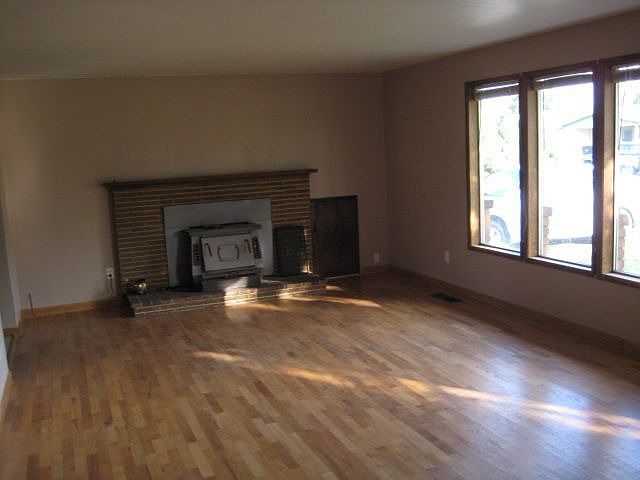 1st image of 3205 W Viola Ave