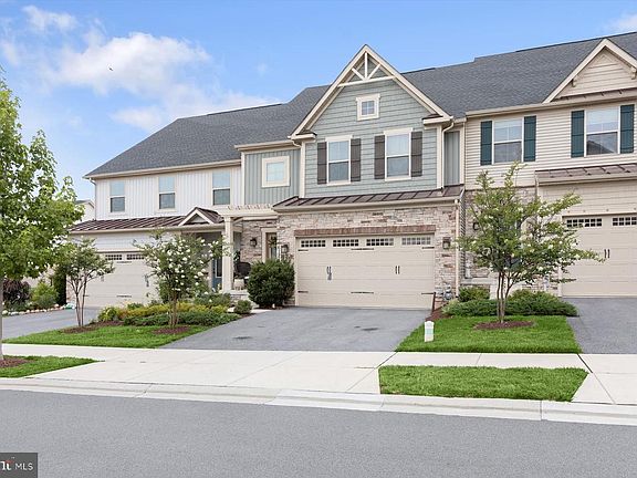 3rd image of 6124 Margarita Way