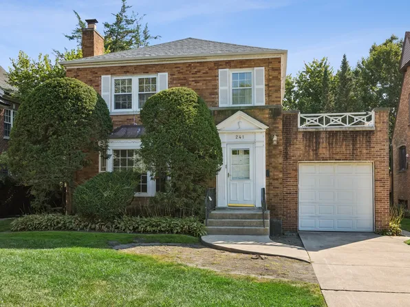 241 Southcote Rd, Riverside, IL 60546