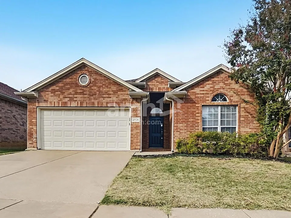 2725 Silver Hill Dr