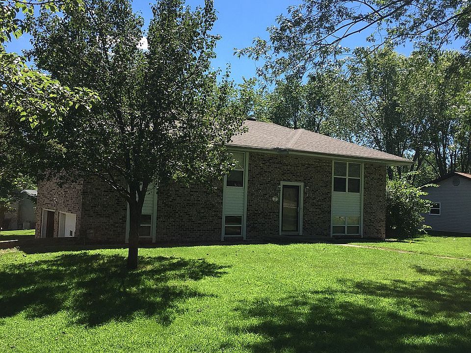 1st image of 49 Lee Dr