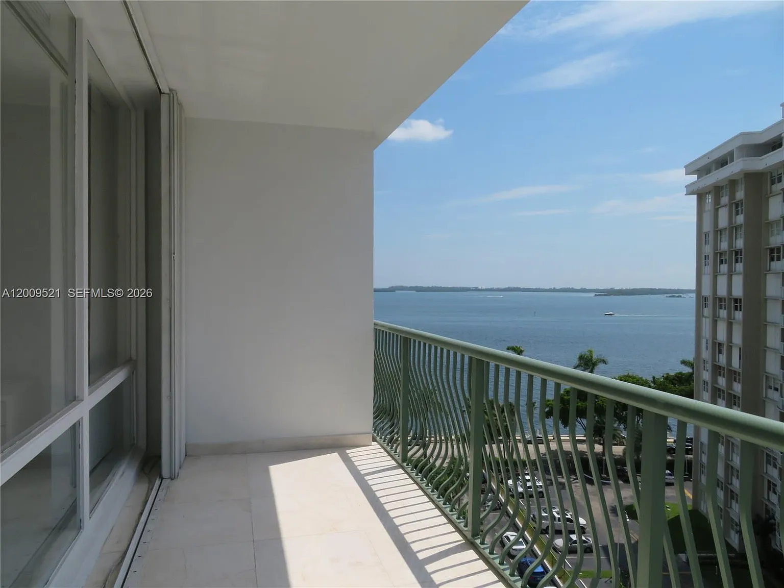 Brickell Bay Tower Condo — Photo 4