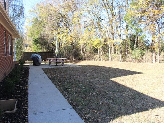 3rd image of 116 Epps Wood Ct N