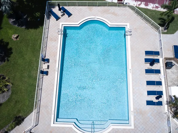 1391 S Ocean Blvd, Pompano Beach, FL