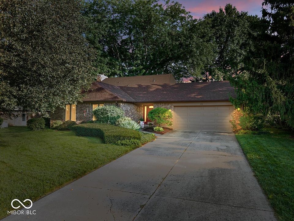 1st image of 850 W Oakwood Dr