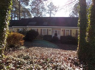 201 Oxford Rd, Greenville, NC 27858