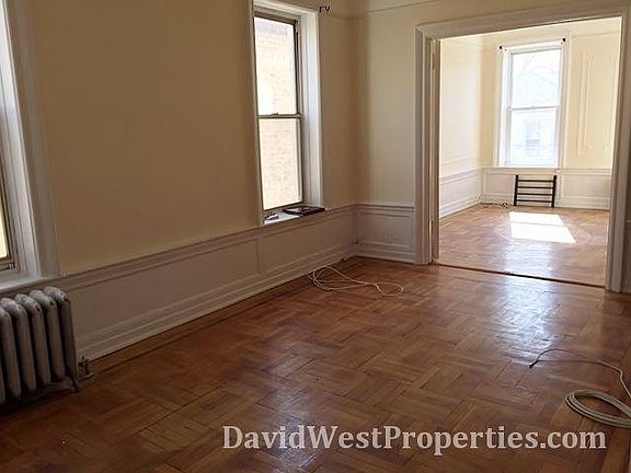 3rd image of 850 45th St APT 2R