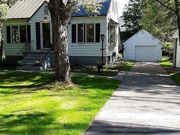 2nd image of 2503 W 4th Ave