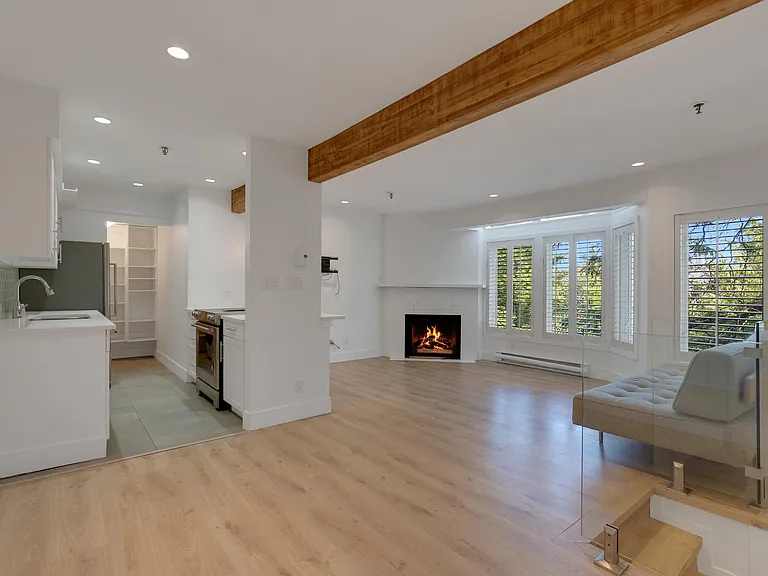 1100 W 6th Ave #E2 — Photo 17