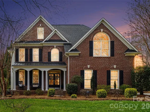 2312 Cota Ct, Charlotte, NC 28262