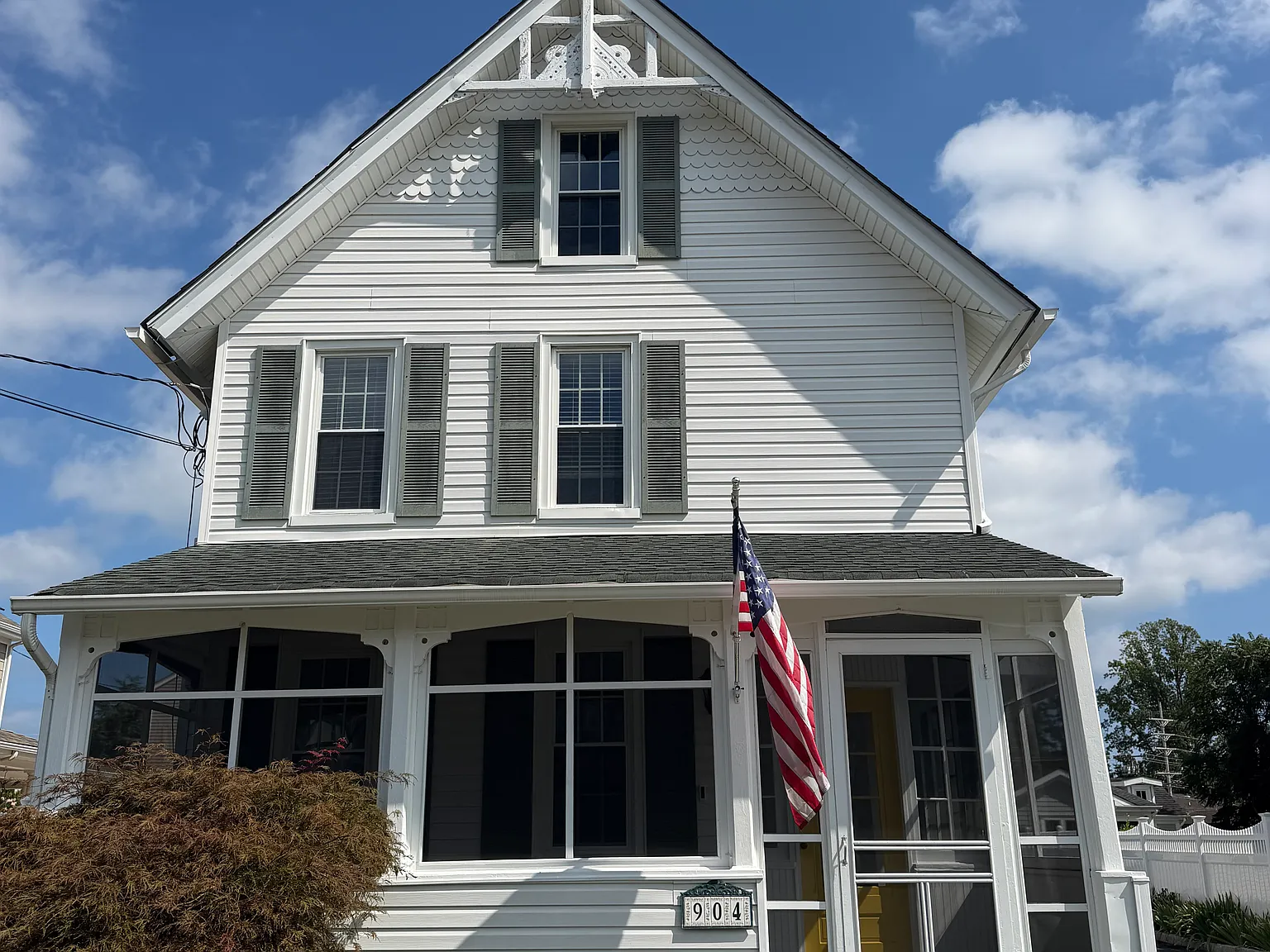4 bed, 1900 sqft, $4,400 — Photo 3