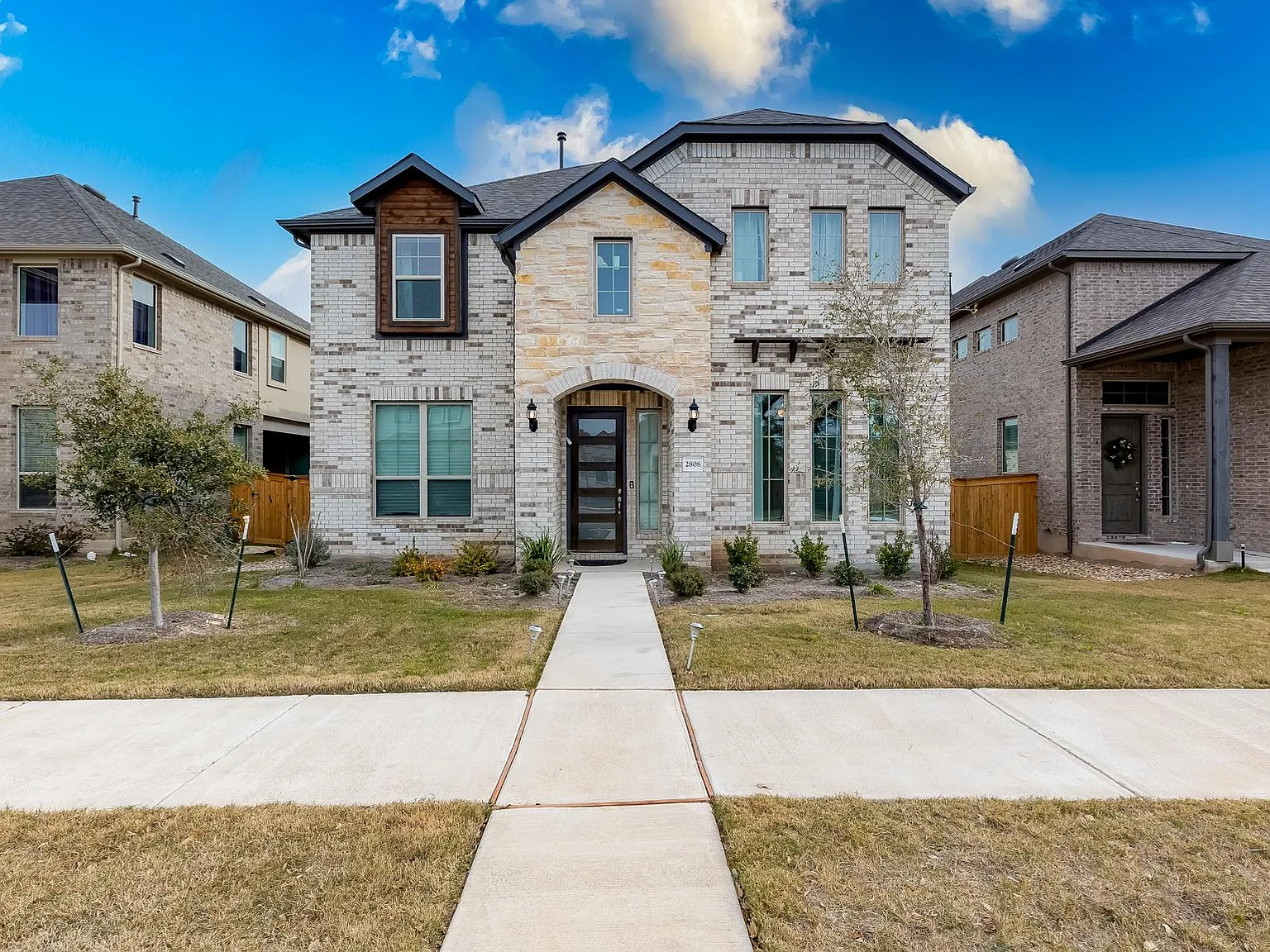 4 bed, 2955 sqft, $3,000 — Photo 1