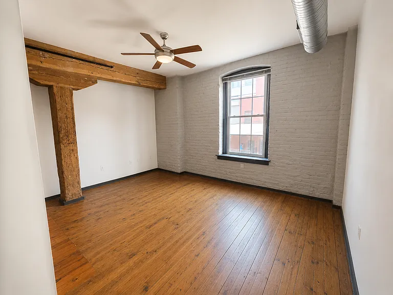 98 S 15th St #210 — Photo 7