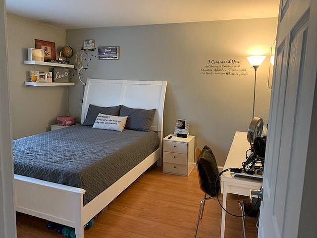 1st image of 5510 Owensmouth Ave APT 229