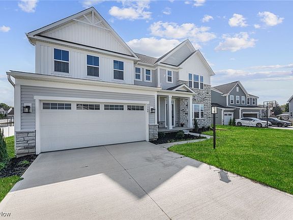 2nd image of 4480 Luckystone Way