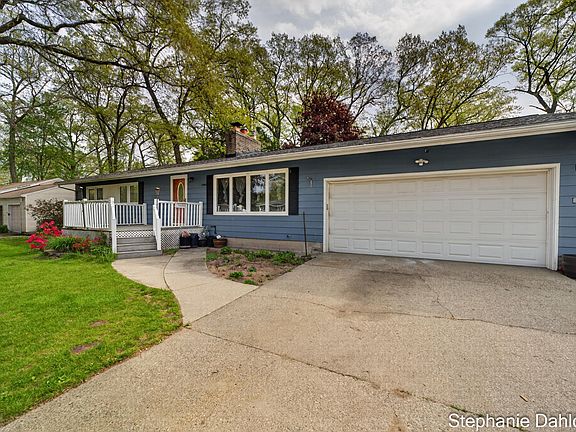 5th image of 1490 Sunview St