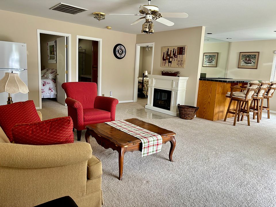 Living area from entryway