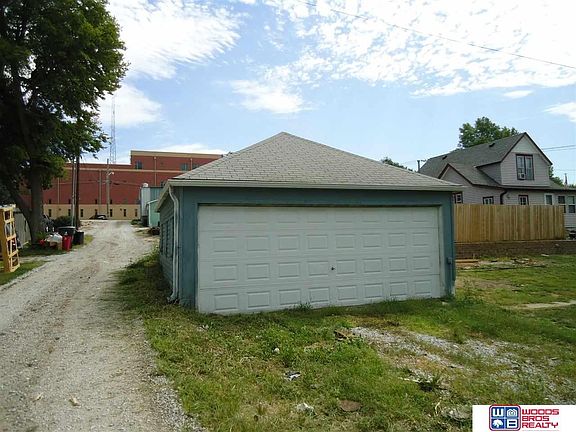 4th image of 944 South St