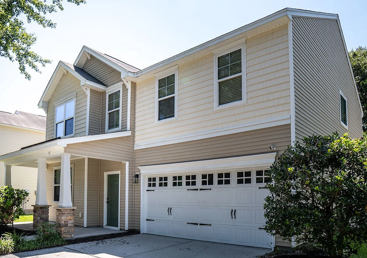 Beautiful Four Bedroom in Shadow Moss — Photo 4