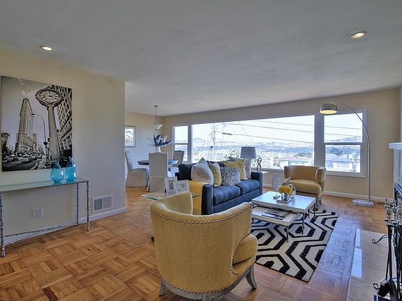 2nd image of 25 Palisades Dr