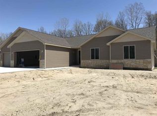 9405 Folkert Rd, Clay, MI 48001