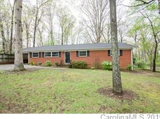 805 Sherrill Ave, Lincolnton, NC 28092