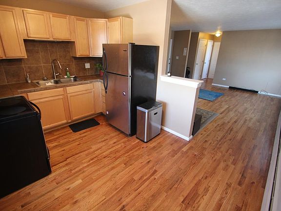 Kitchen & Living