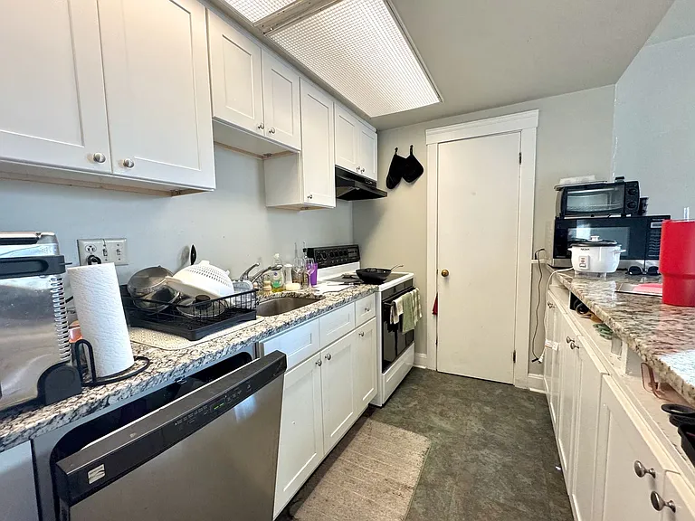Nixon St. Apartments — Photo 47