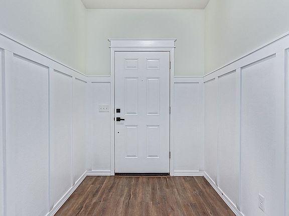 4th image of 338 W White Sands Dr