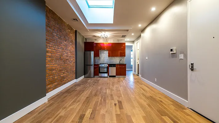 Rented by Nooklyn NYC LLC | media 34